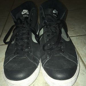 Nike SB Blazer  Mid